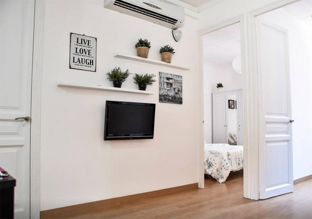 Bcn4Days 24/7 Apartments L'Hospitalet de Llobregat Buitenkant foto